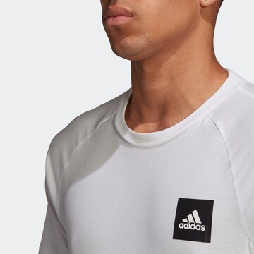 ADIDAS SPORTSWEAR Koszulka funkcyjna w kolorze biały