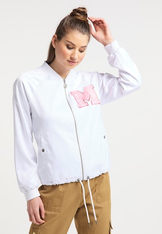 MYMO Between-Season Jacket in White: front