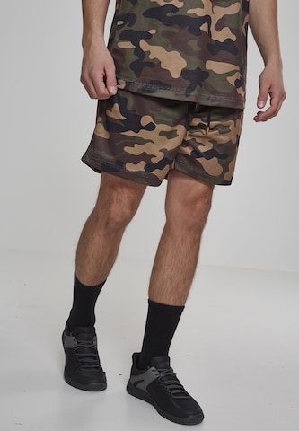 Urban Classics Regular Shorts in Grün: Vorderseite