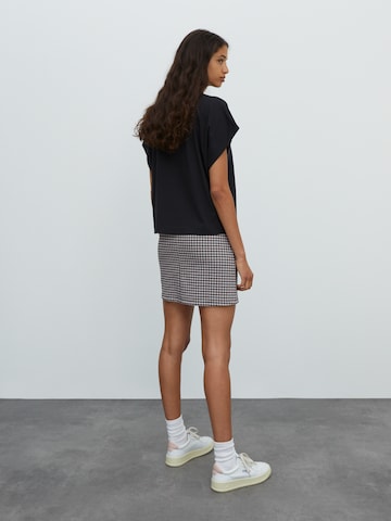 EDITED - Camiseta 'Valentina' en negro