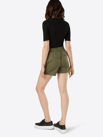regular Pantaloni con pieghe 'ONLPoptrash' di ONLY in verde
