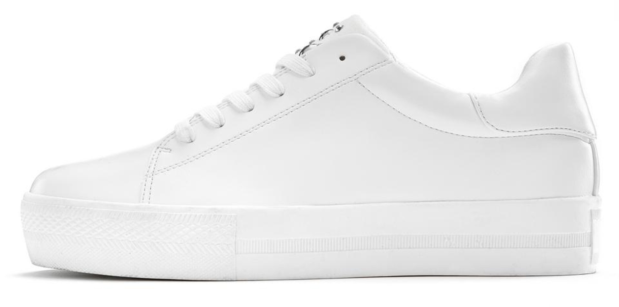 LASCANA Sneakers in White: front