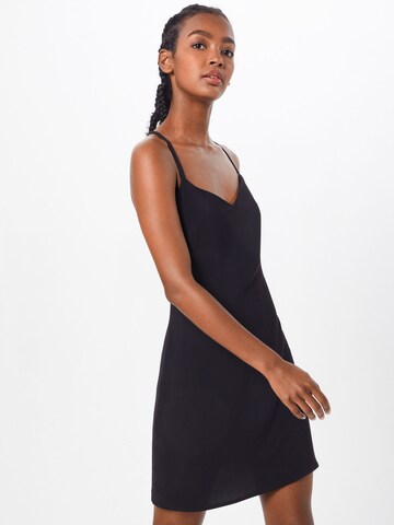 Boohoo - Vestido de verão em preto: frente