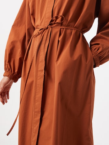GAP - Vestido camisero en marrón