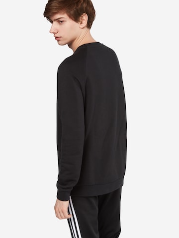 ADIDAS ORIGINALS Sweatshirt 'Trefoil' i svart