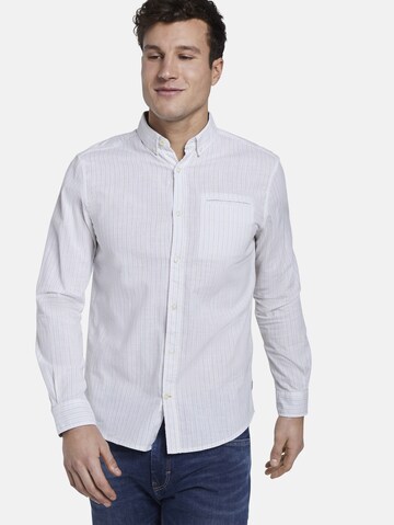 Coupe slim Chemise TOM TAILOR en blanc