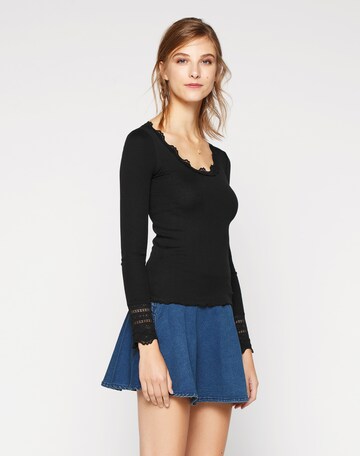 rosemunde Shirt in Black: front