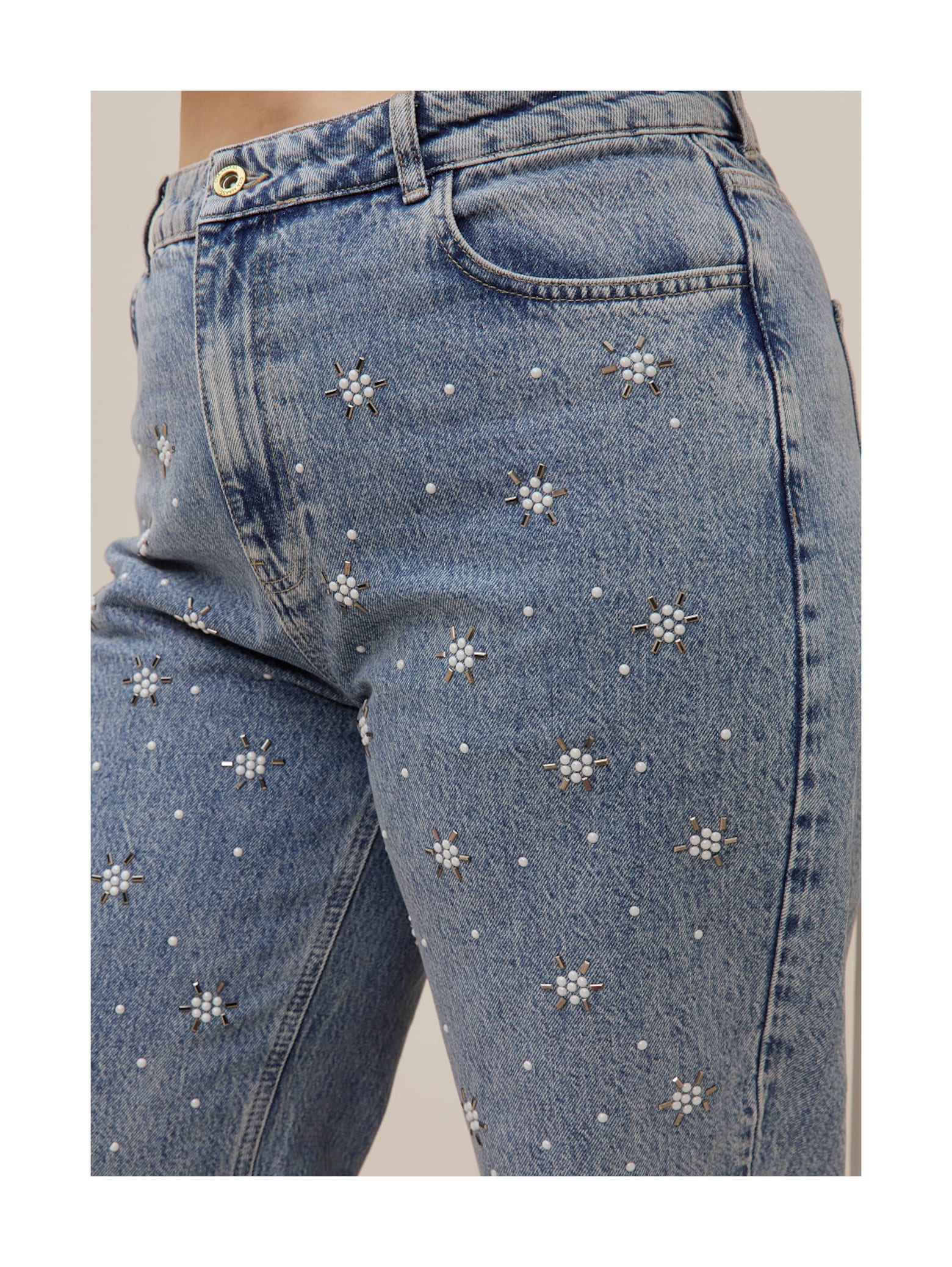 Jasmine - Blue Denim and Cream Knit Top Look