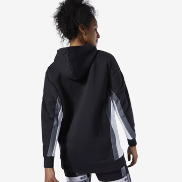 Reebok Sweatshirt in Schwarz