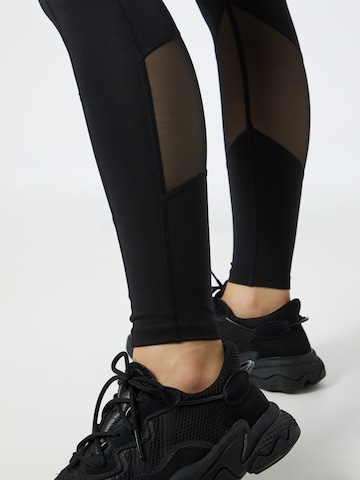 HKMX - Skinny Calças de desporto em preto