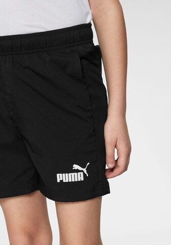 PUMA Regular Sportshorts in Schwarz