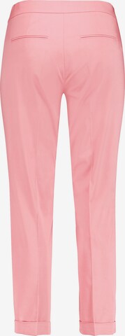 GERRY WEBER Loose fit Chino Pants in Pink: front