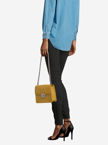 Seidenfelt Manufaktur Crossbody Bag 'ROROS' in Yellow: front