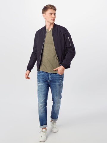 JACK & JONES Regular fit Μπλουζάκι 'Split' σε πράσινο