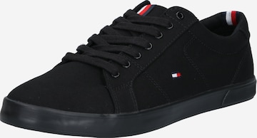 TOMMY HILFIGER Sneakers laag in Zwart: voorkant