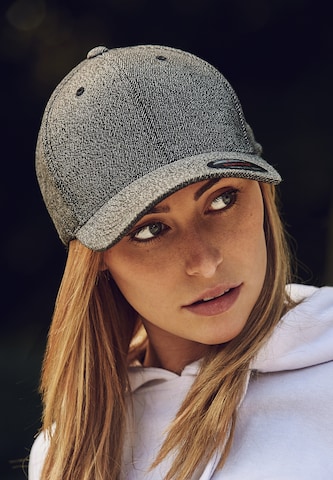 Casquette Flexfit en gris