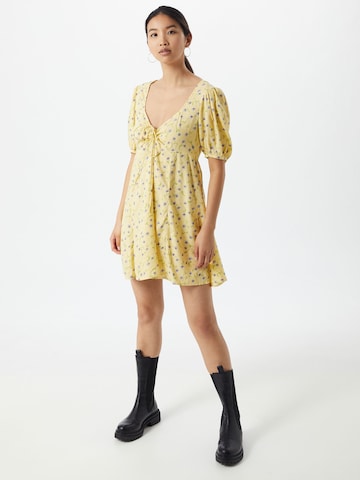 Motel Dress 'Carie' in Yellow: front