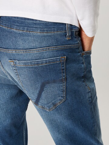 QS Regular Jeans in Blau