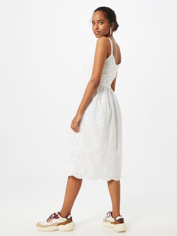 Robe d’été Rich & Royal en blanc