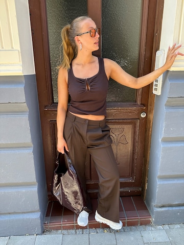 Brown City Look by On