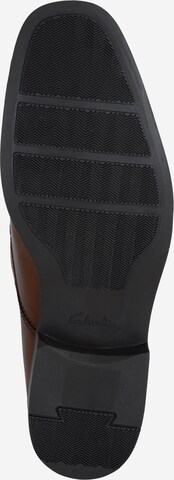 CLARKS Buty sznurowane 'Tilden Plain' w kolorze brązowy