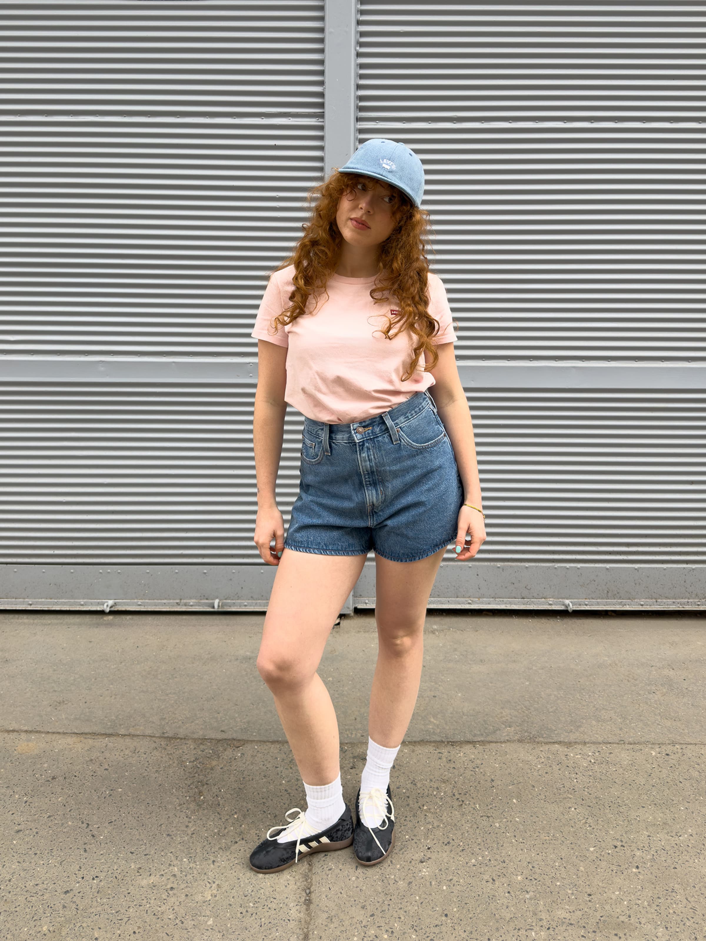 Adéla - Denim Shorts Look by Levi’s®