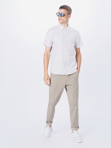 BURTON MENSWEAR LONDON Regular fit Button Up Shirt in White