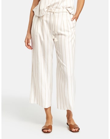 TAIFUN Wide leg Pleat-Front Pants in White: front