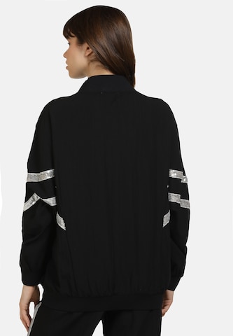 MYMO Between-Season Jacket in Black