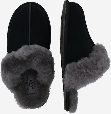 UGG Huisschoenen 'SCUFFETTE II' in Zwart