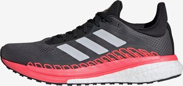 Chaussure de course ADIDAS PERFORMANCE en gris