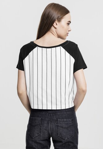 Tricou de la Urban Classics pe alb