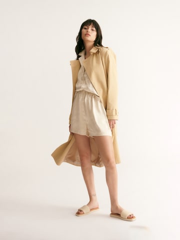 Comfy Trench Satin Look