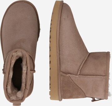 Boots da neve 'Classic Mini II' di UGG in beige