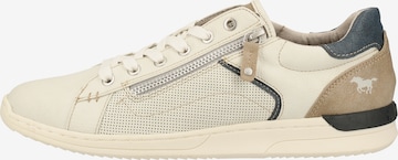 MUSTANG Halbschuhe in Beige