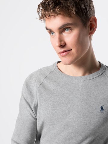 Polo Ralph Lauren Sweatshirt i grå