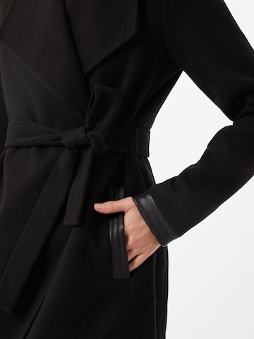 VERO MODA Between-Seasons Coat 'CALASISSEL' in Black