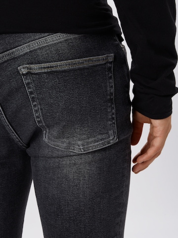 Superdry Slimfit Jeans in Grau