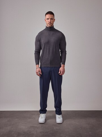 Classy Casual Turtleneck Look by DAN FOX APPAREL