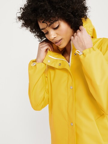 Abercrombie & Fitch Jacke 'SB19-RAINCOAT' in Gelb