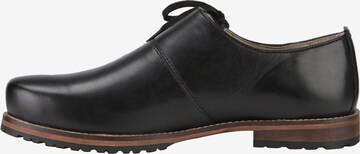 STOCKERPOINT Traditional Shoes in Black