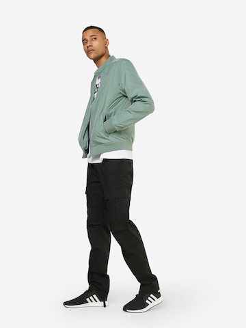 Carhartt WIP Slimfit Cargobroek 'Aviation' in Zwart