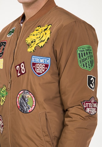 PLUS EIGHTEEN Between-Season Jacket in Brown