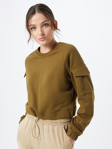 Urban Classics Sweatshirt in Groen: voorkant