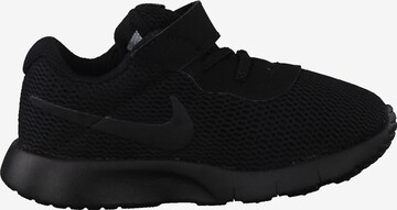melns Nike Sportswear Brīvā laika apavi 'Tanjun'