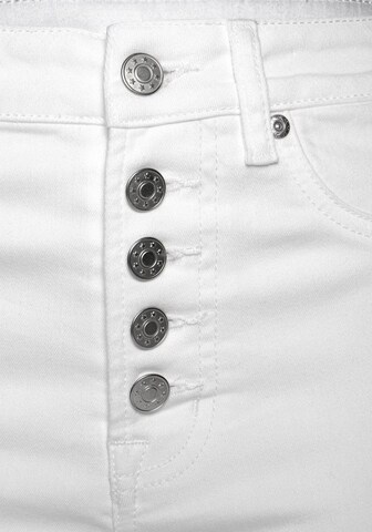 BUFFALO Skinny Kavbojke | bela barva