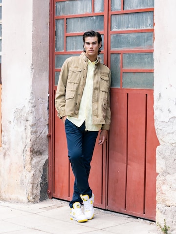 Cargo Beige Jacket Look