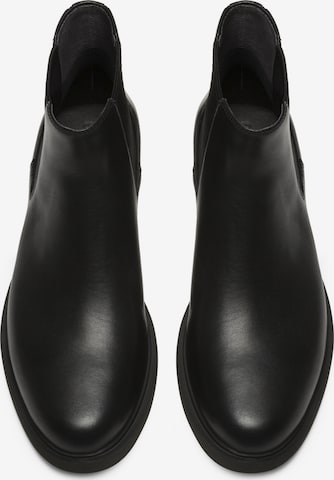 CAMPER Chelsea Boots 'Iman' i svart