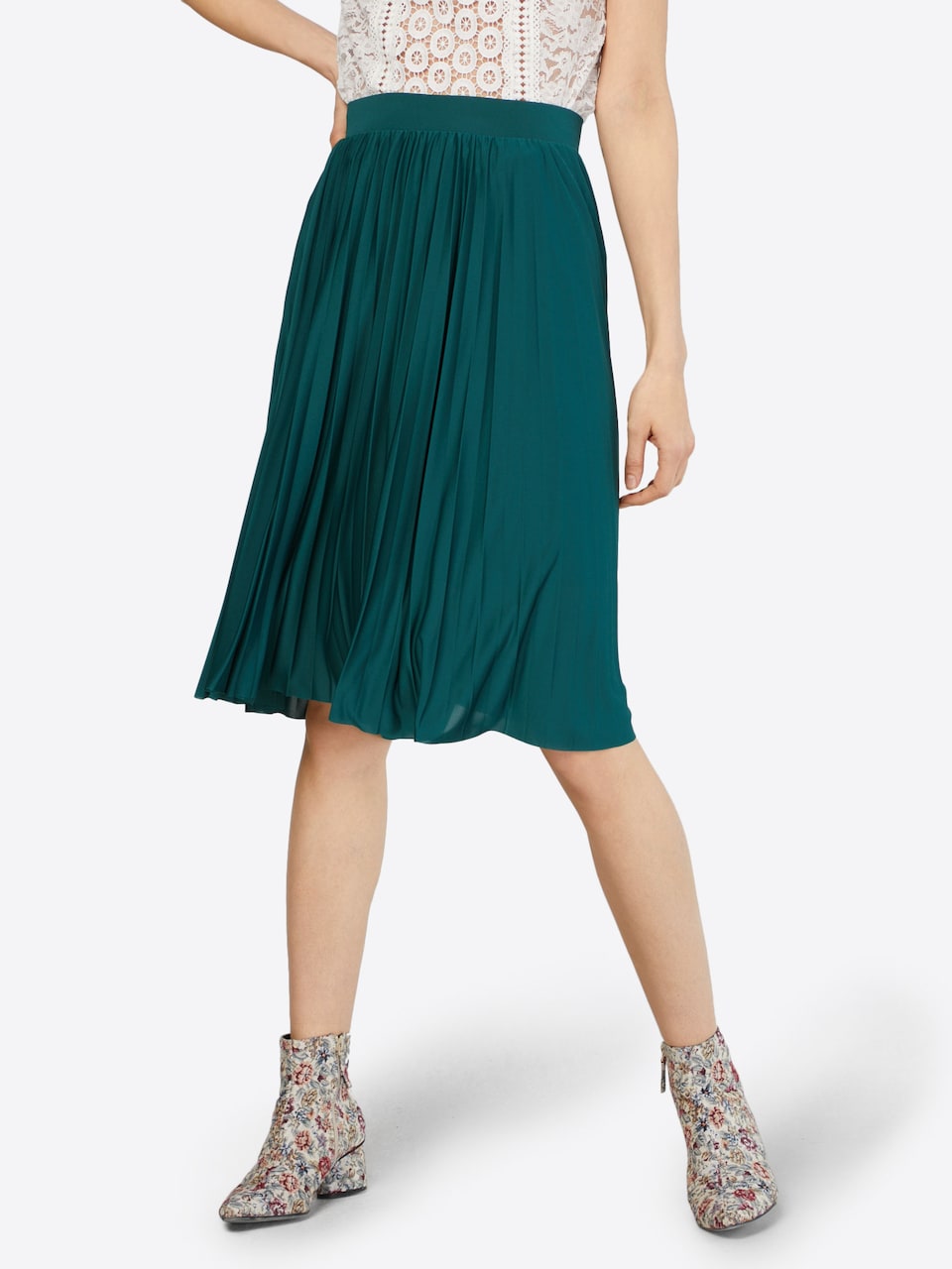 d5a23769b5d5ef8703a4e70530252496?quality=75&height=1280&width=960