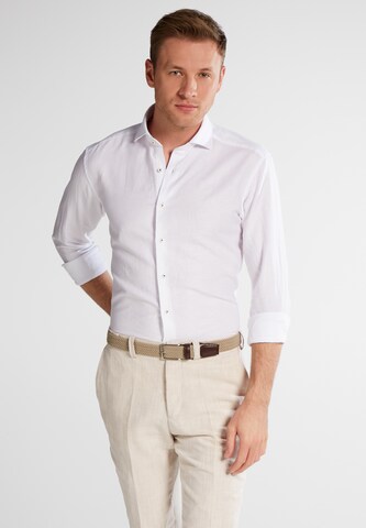 ETERNA Slim fit Button Up Shirt in White: front
